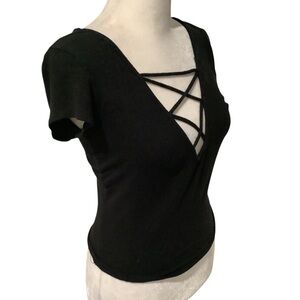 Me to We Black Crisscross Short Sleeve Top
